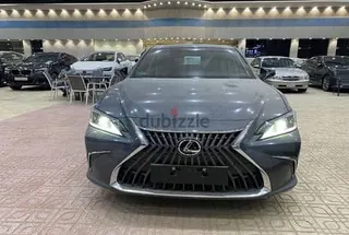 Lexus ES 250 2025