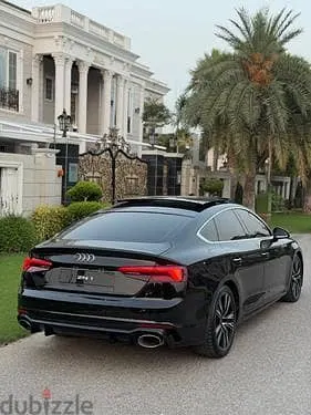 Audi 100 2022