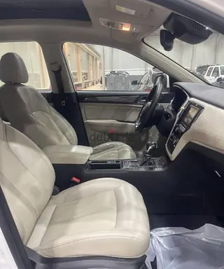 إم جي HS 2020