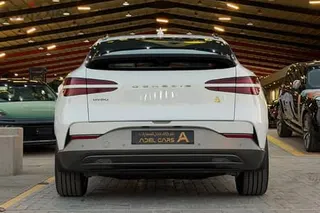 جينيسيس GV60 2024