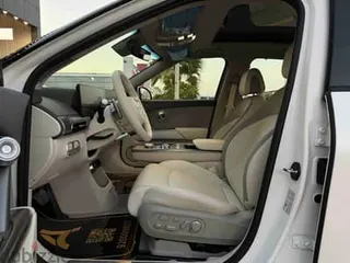جينيسيس GV60 2024