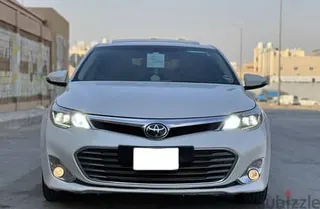 تويوتا افالون 2013