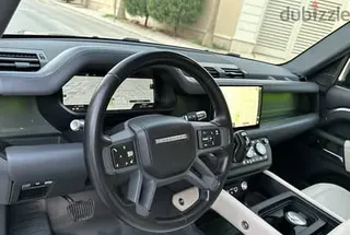 لاند روفر ديفندر HSE 2022