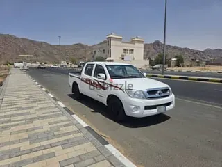 تويوتا هايلكس GLX 2010