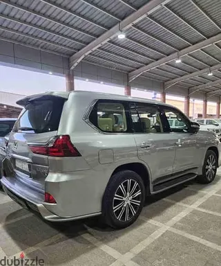 لكزس LX 600 2021