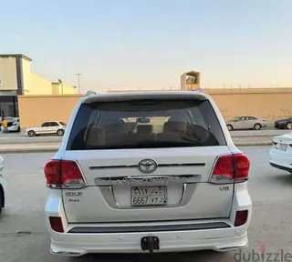 تويوتا لاند كروزر GXR 2014