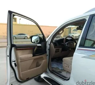 تويوتا لاند كروزر GXR 2014