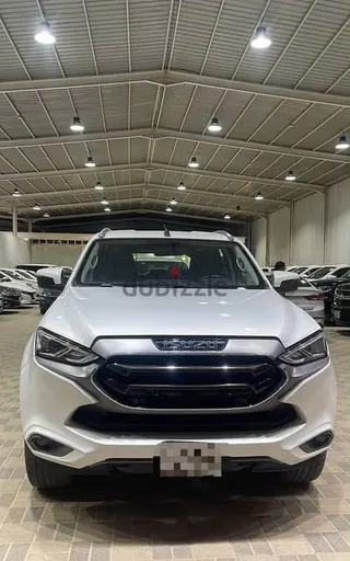 إيسوزو Mu X 2024