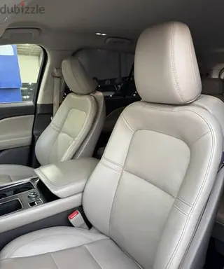 لينكون Aviator 2021