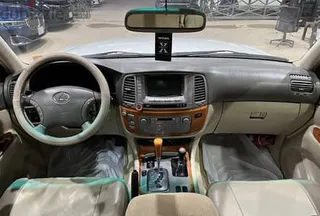 لكزس LX 570 2004