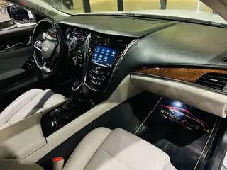 كاديلاك Cts 2019