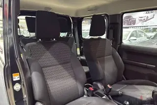 Suzuki Jimny 2025