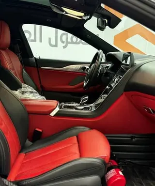 بي إم دبليو 8 Series 2024