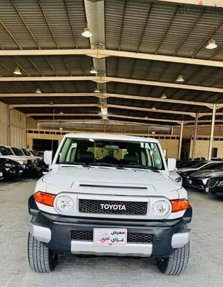 تويوتا FJ Cruiser 2014 — Dubizzle Saudi