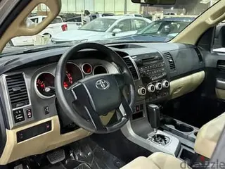 تويوتا سيكويا 2014