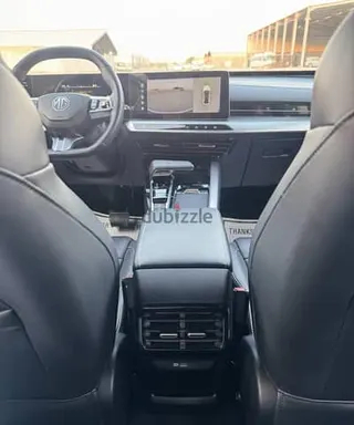 إم جي One 2023