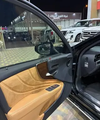 لكزس LS 500 2025