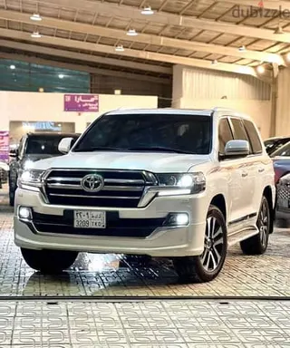 تويوتا لاند كروزر GXR 2019