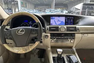 لكزس LS 460 2023