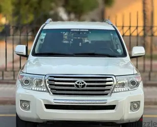 تويوتا لاند كروزر GXR 2011