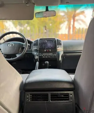 Toyota Land Cruiser GXR 2011