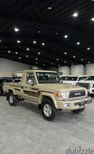 Toyota Land Cruiser Pickup 2018