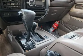 تويوتا لاند كروزر VXR 1996