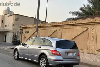 مرسيدس بنز R 300 2011