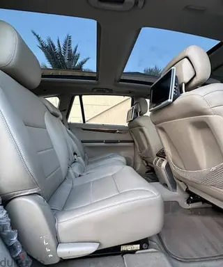 مرسيدس بنز R 300 2011