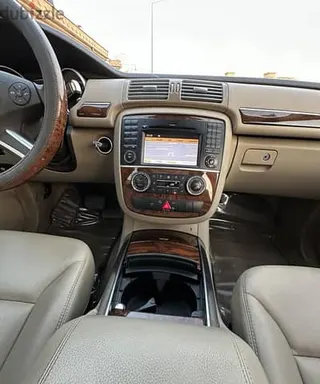 مرسيدس بنز R 300 2011