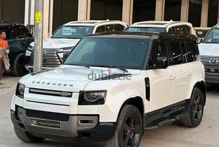 لاند روفر ديفندر 2023