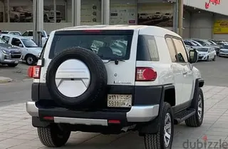تويوتا FJ Cruiser 2016
