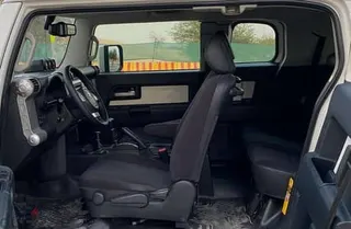 تويوتا FJ Cruiser 2016