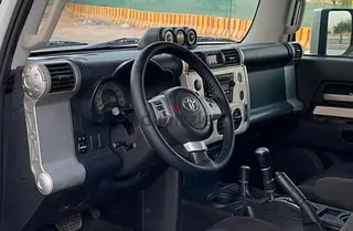 تويوتا FJ Cruiser 2016