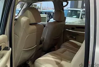 كاديلاك اسكاليد 2005