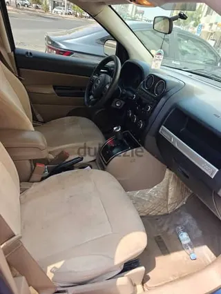 جيب شيروكي 2015
