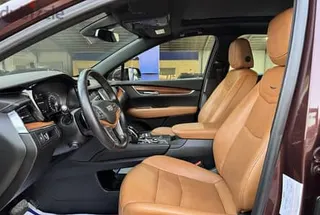 كاديلاك XT5 2021