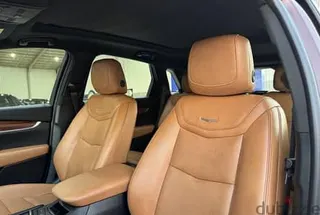 كاديلاك XT5 2021