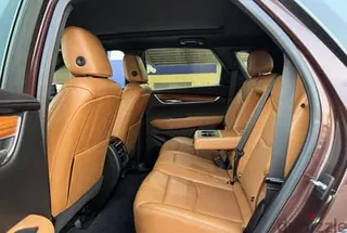 كاديلاك XT5 2021