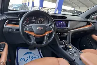 كاديلاك XT5 2021