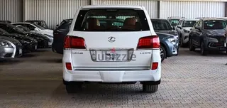 لكزس LX 570 2011