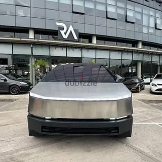 تيسلا Cybertruck 2025