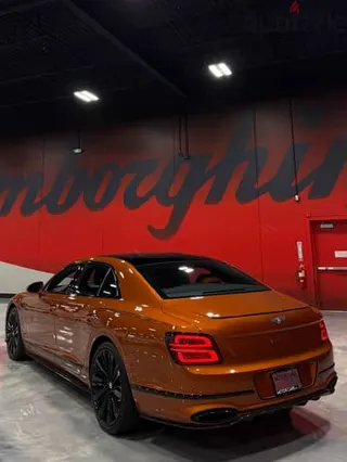 بنتلي Flying Spur 2024