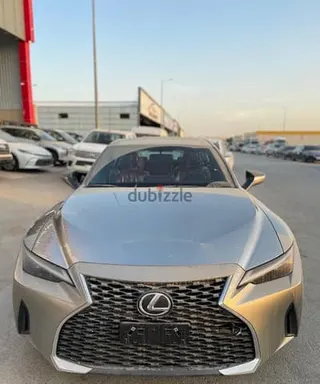 لكزس IS 300 2025
