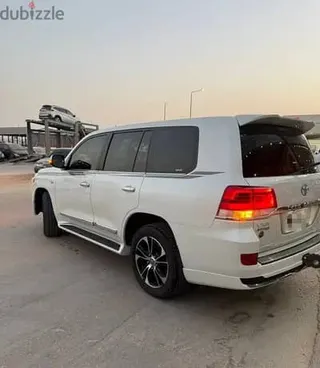 تويوتا لاند كروزر VXR 2021