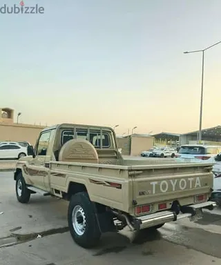 Toyota Land Cruiser Pickup 2019