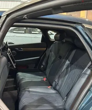 Geely Emgrand 2021