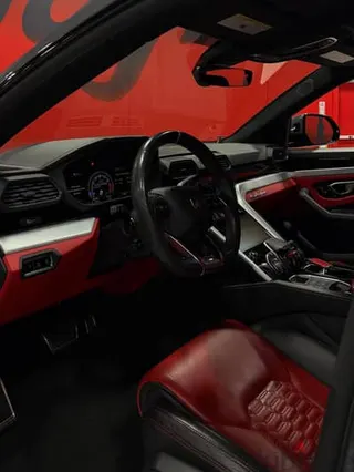 لامبورغيني Urus 2021