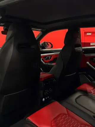 لامبورغيني Urus 2021
