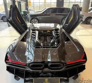 لامبورغيني Revuelto 2025